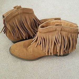 Mossimo fringe booties